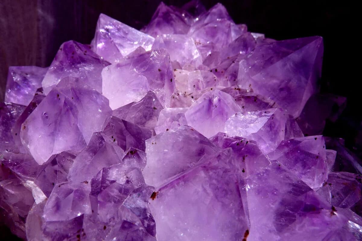 Amethyst great crystal for protection against spirits and negative energies