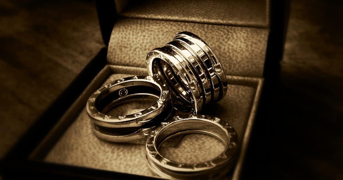 what are meditation rings featured image